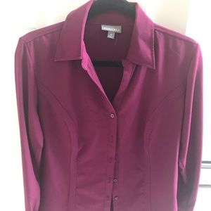 Woman’s Figure Flattering Button Down Top